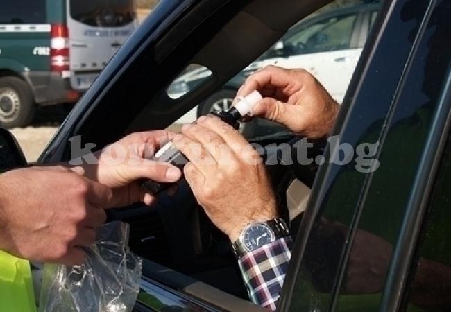 ﻿Пиян шофьор катастрофира във Враца