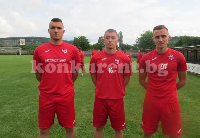 Кариана стартира с двама нови и един на проби