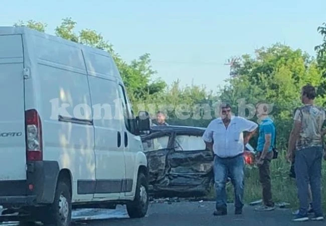 Тежък сблъсък на Е79 край Бели извор СНИМКИ