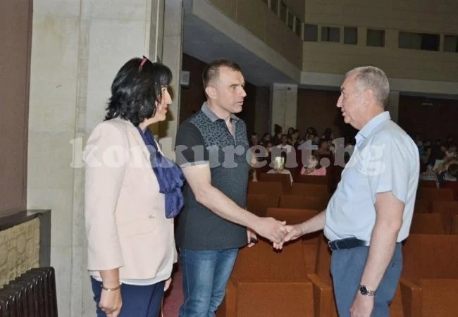 Кметът на Видин подкрепя усилията на институциите в борбата срещу дрогата и зависимостите
