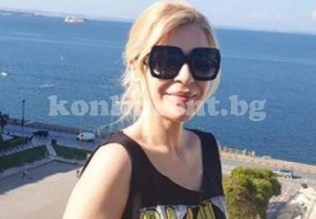 Гала си тръгна с неплатен бански от мола