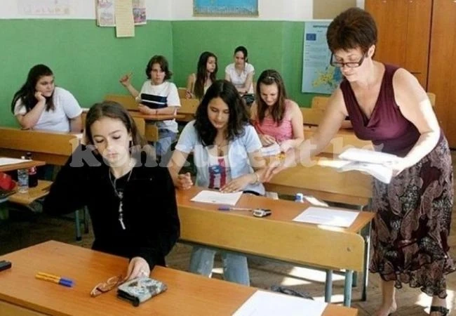 МОН призна два варианта на дума след спор за правописа (ОБЗОР)