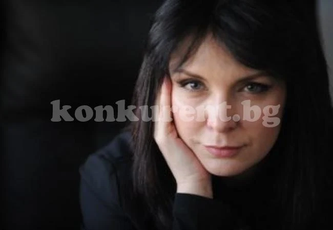 Калканджиева храни сина си с жив охлюв