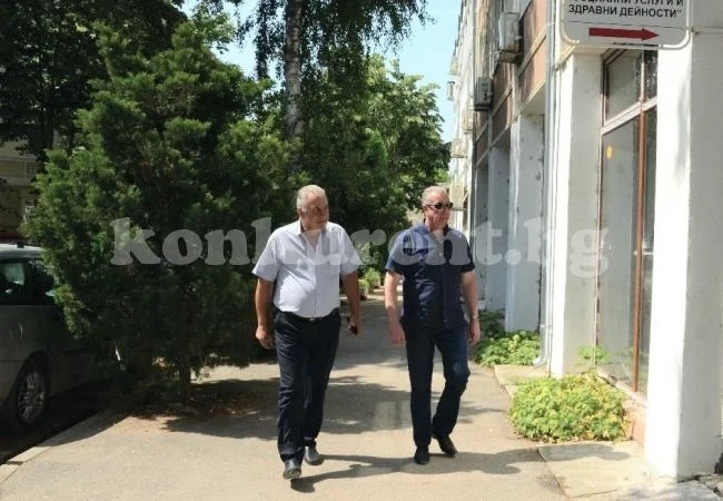 Кметът на Видин се запозна с извършения ремонт в сградата на направление „Социални услуги и здравни дейности“