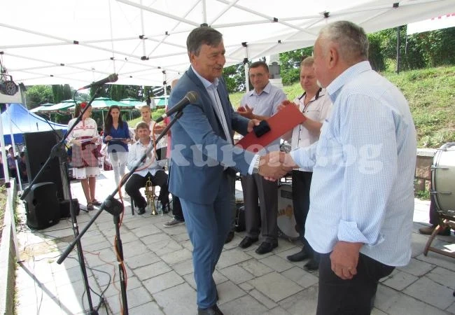 В Белоградчик празнуваха шумно и мощно СНИМКИ