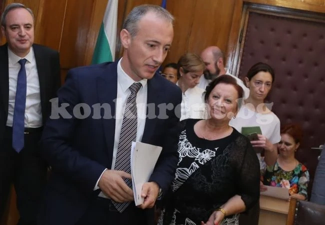Сертификат за език заменя матурата за българите в чужбина