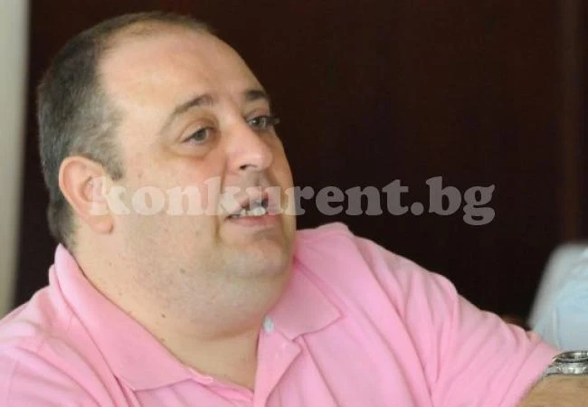 Любо Нейков не кара кола заради тлъстините
