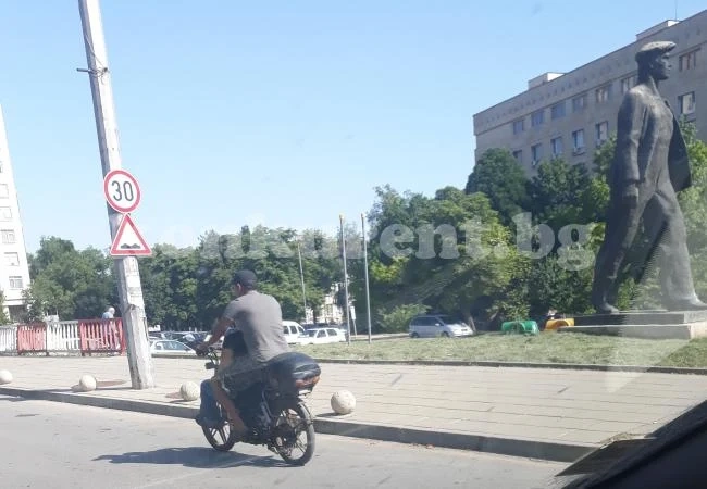 Можете ли да преброите нарушенията на този водач? СНИМКИ