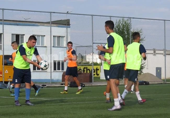 U19 на Монтана заличи пасив от 2 гола за зрелищно 3:3 срещу Вихър /Н/