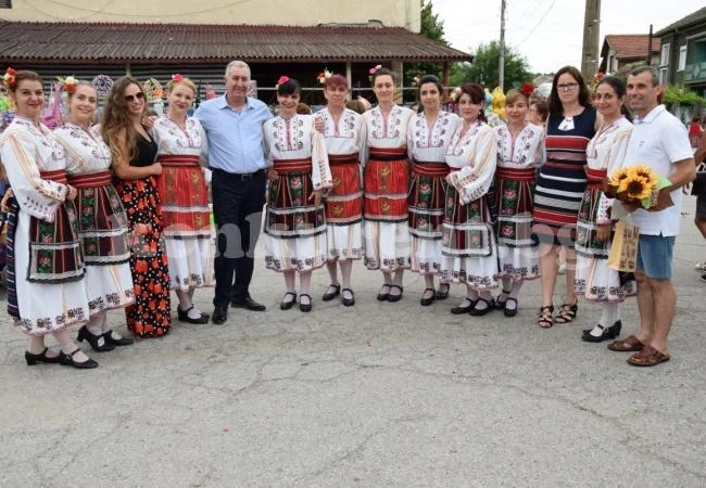 В Гомотарци празнуваха Петровден СНИМКИ
