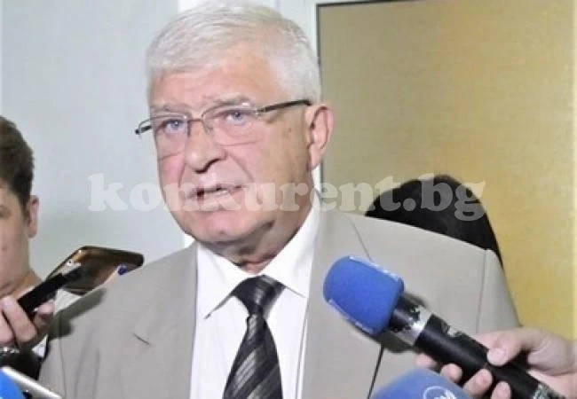 Всеки сам ще решава дали да внесе в НЗОК или в друг фонд здравната си вноска