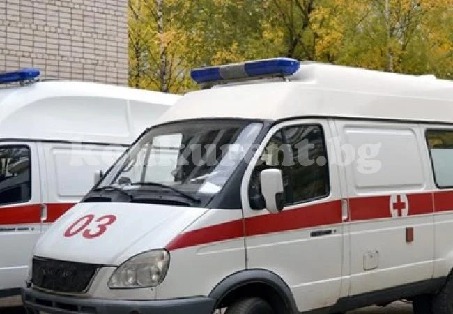 Мъж и жена паднаха от тераса на 9-ия етаж, тя загинала, а той се върнал на купон