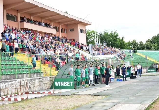 Вдигнаха на крак болните в Ботев