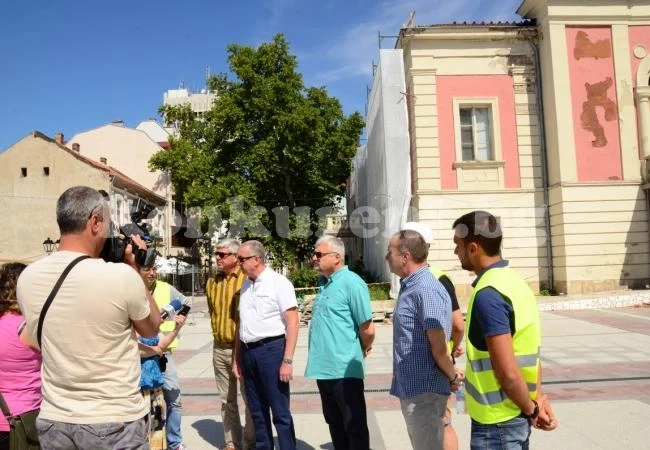 Ето докъде е стигнал ремонта на театъра във Видин СНИМКИ