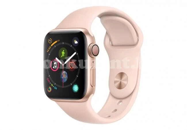За първи път Apple Watch официално в България
