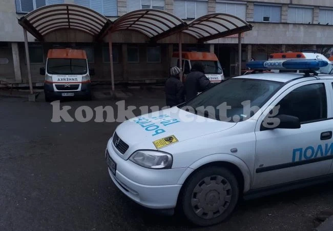Състоянието на наръгания в Роман се влоши, търсят линейка, за да го върнат в болница