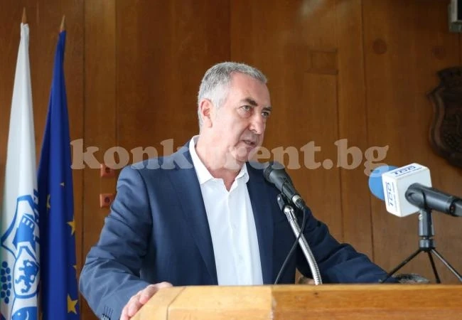 Кметът Ценков покани на опера и балет