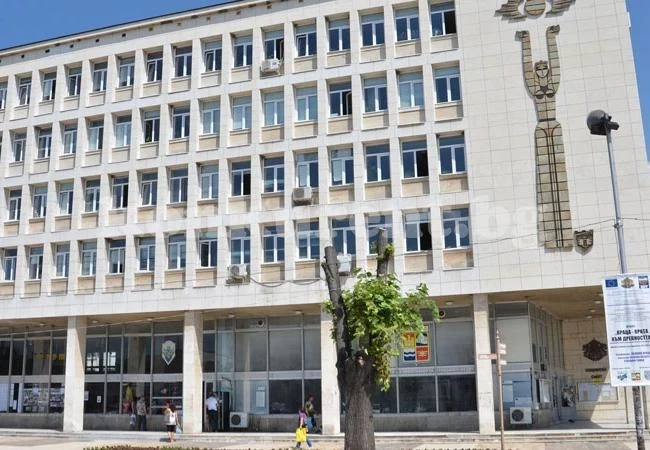 Важно за хората в Мездра: Спират да приемат...