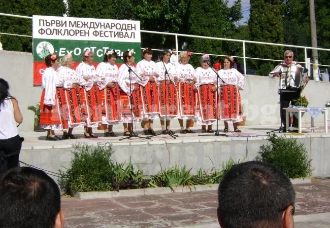 Самодейци от цялата страна се събират под връх Стовци