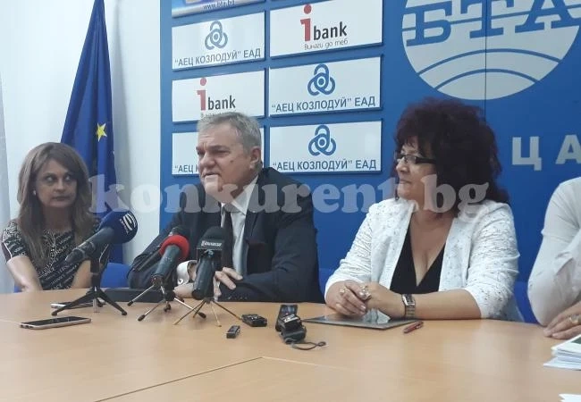Румен Петков: Вместо за самолети, правителството да даде пари за животновъдството
