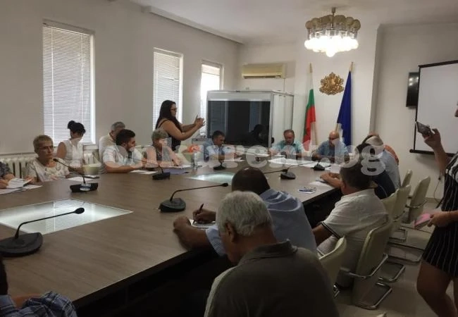 От понеделник тръгват по селата из Врачанско да евтаназират прасета