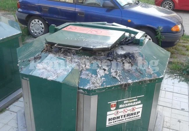 Горя контейнер под земята СНИМКИ