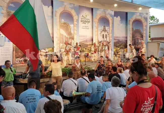 Aнсамбъл „Гушанци“, духова музика „Гушански здравец“ и певческа група „Пеещи сърца“ с награди от фестивал