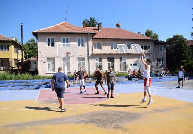 Тим от Берковица победи в SteetBall турнир