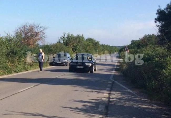 Шофьор едва не предизвика катастрофа заради “златни ябълки” СНИМКИ