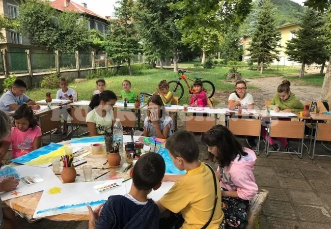 Restart fest подари цветно лято на децата на Берковица