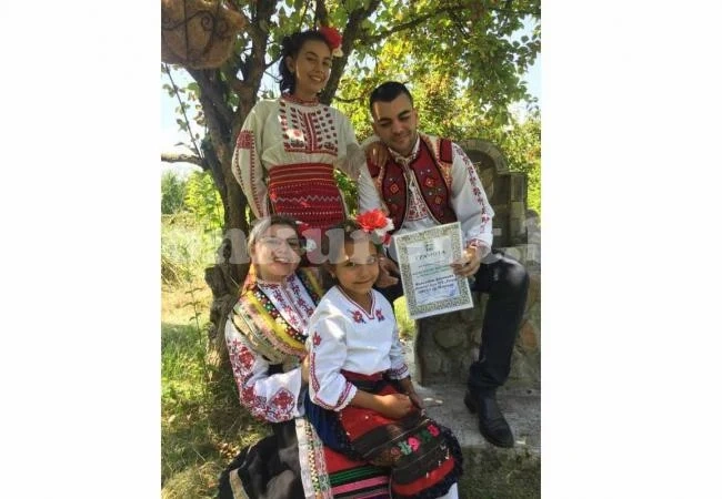 Монтанска Фолклорна формация с признание за отлично представяне