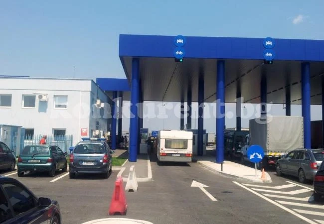Само 8 километра е опашката на Дунав мост 2