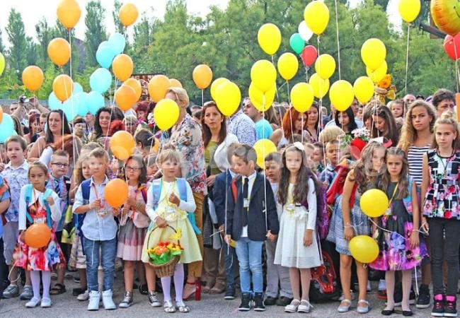 12 659 момичета и момчета влизат в клас в 61 училища в Монтанско