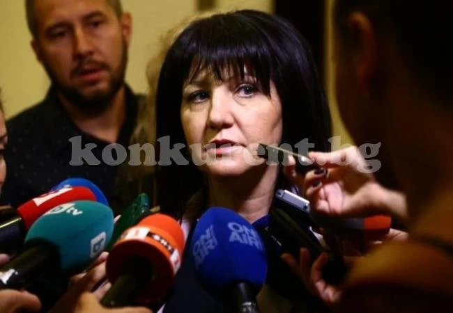 Тежка катастрофа с кортежа на Караянчева, има ранени
