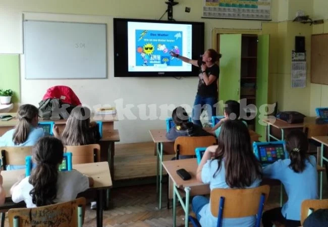 Всяка втора класна стая дигитална