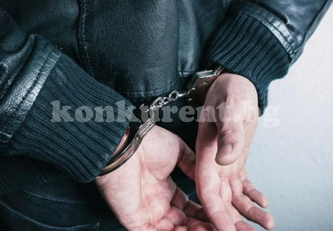 Мъж от Баница преби опонент, полицията намери в дома му арсенал
