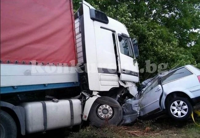 Тежка катастрофа погуби две жени