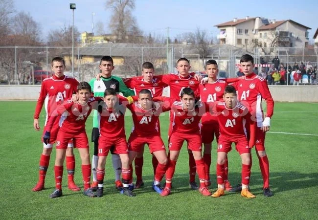 Наши момчета дърпат ЦСКА нагоре, Криси съкруши „болярите” с хеттрик