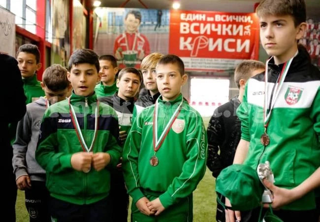 Летящ старт за Академия Ботев в зоната, капитанът на U15 с хеттрик