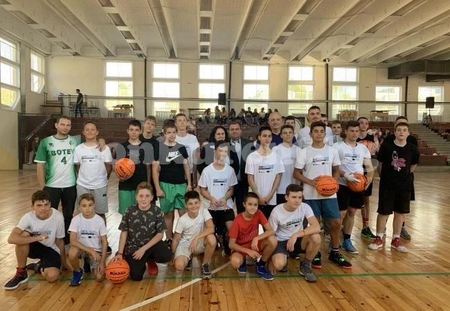 Баскетболисти се включиха в Европейската седмица на спорта