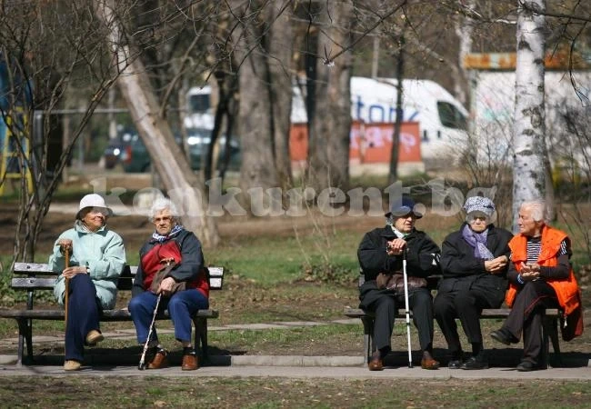 През 2050 г.: всеки десети българин на над 80