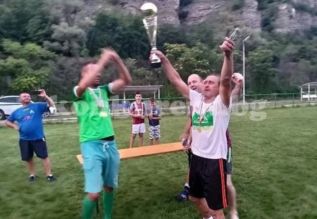 Голова фиеста на Генчо Симеонов, СЕБН поведе в Бизнес лигата