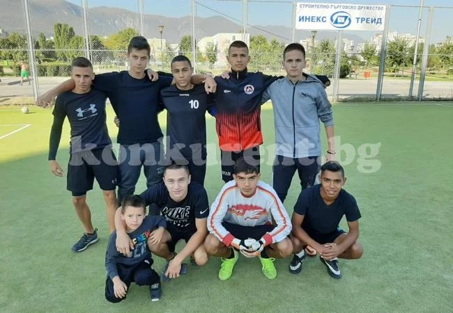 Двувластие на върха в Младежката лига