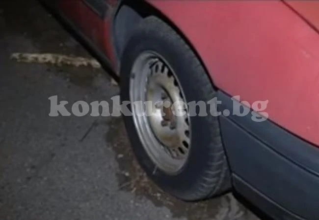Мъж наряза гумите на 10 автомобила в София