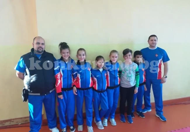 Каратеки печелят медали в Челопеч
