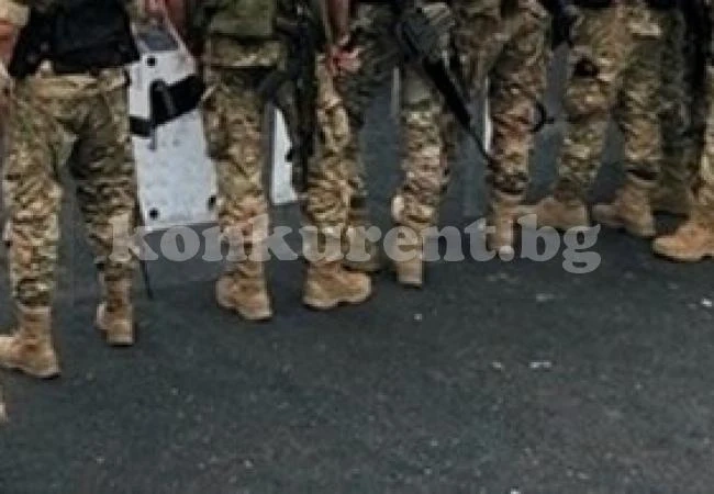 Проучване: Всички европейци обичат армиите си, освен българите