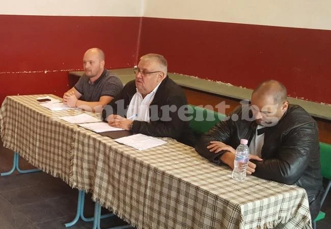 В Лютаджик се жалват пред МК „БАСТА”: Не заслужаваме да ни казват, че за кози пътеки няма пари