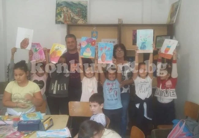 Tретокласници на гости в културен център „Йордан Радичков“