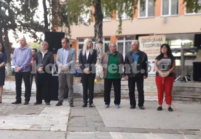 С бурни аплодисменти и много настроение бе посрещната инж.Десислава Тодорова в село Добролево