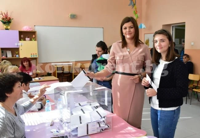 Мария Попова: „Искам развитието на Враца да продължи, общият ни дом да бъде уютен и всеки да се реализира в родният си град“